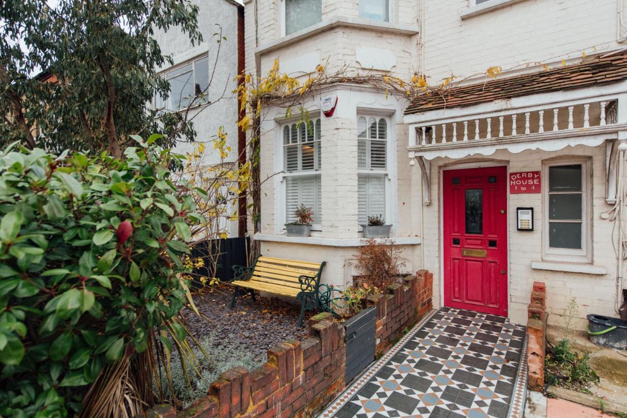 Stylish 2 Bedroom Flat With A Private Sauna Finchley Exterior photo