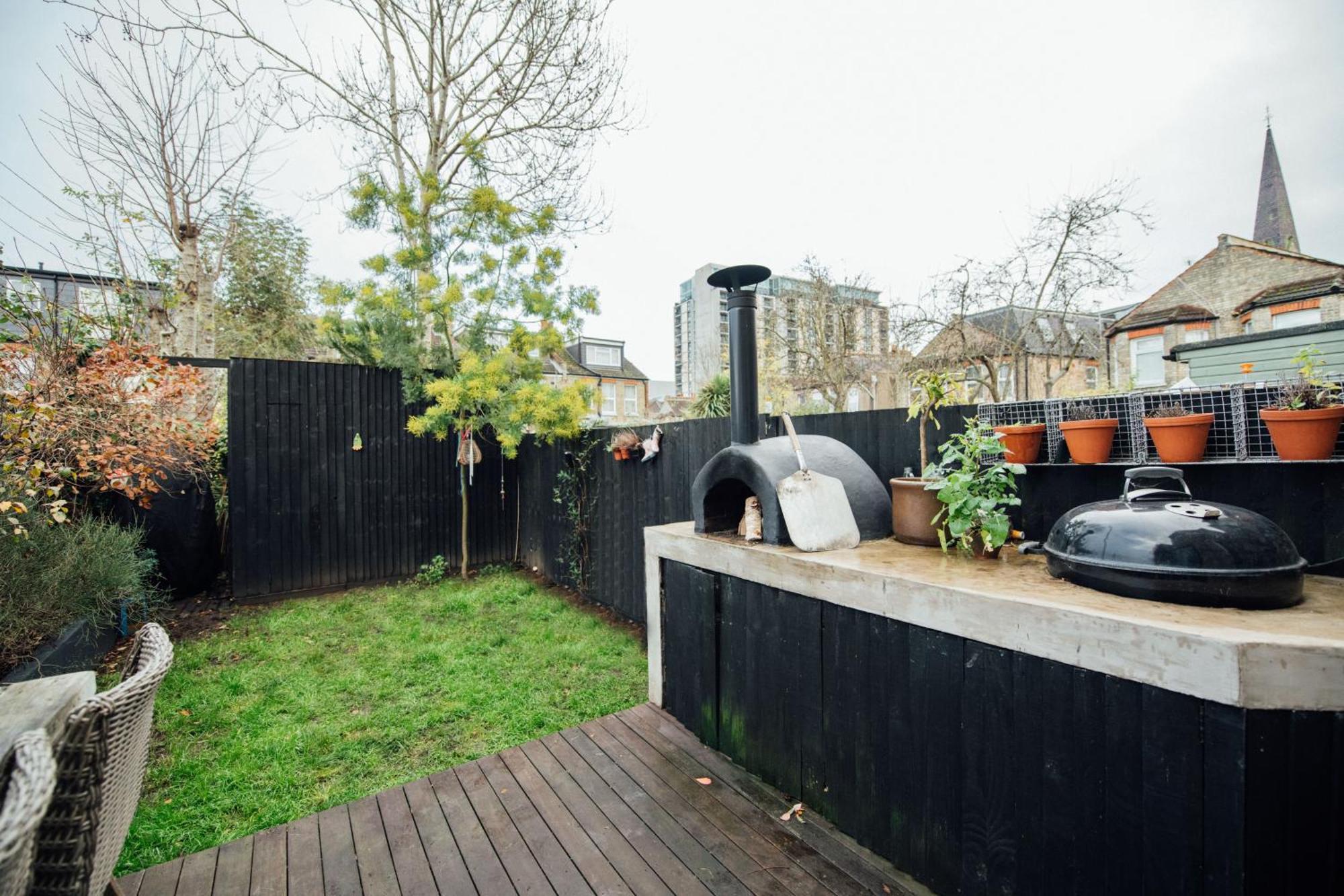 Stylish 2 Bedroom Flat With A Private Sauna Finchley Exterior photo